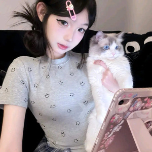 大鸡巴操骚逼淫语对白视频
